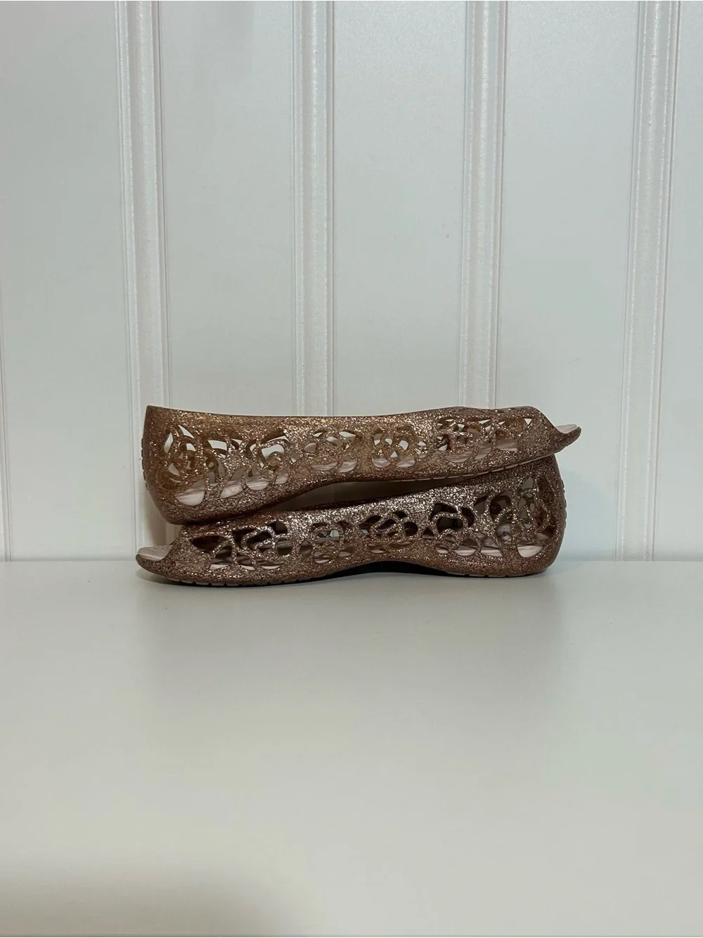 Crocs Isabella Women's Rose Gold Glitter Cutout Ballet Flat open toe